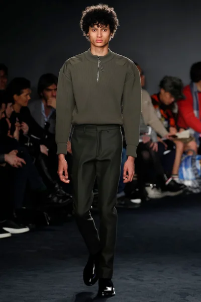 Look 7